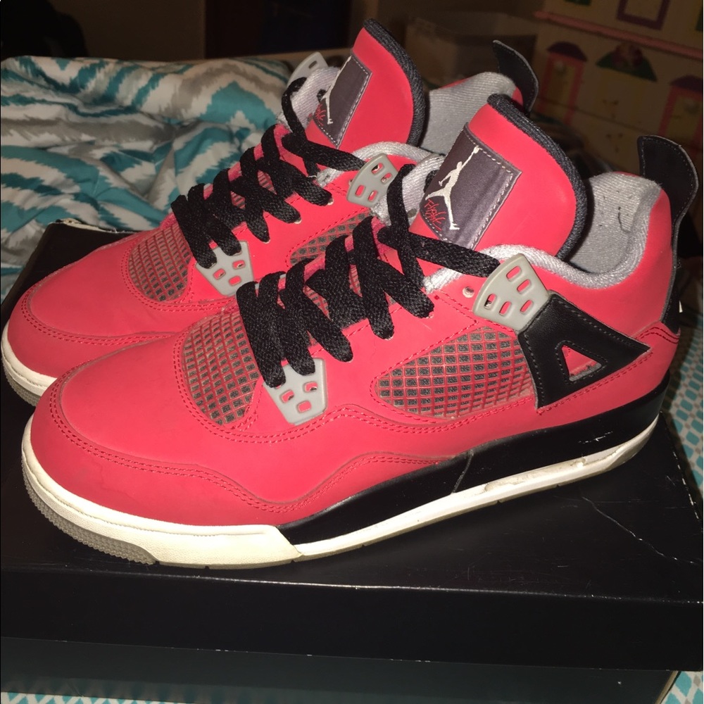 Retro Jordan Toro 4s size 6.5y