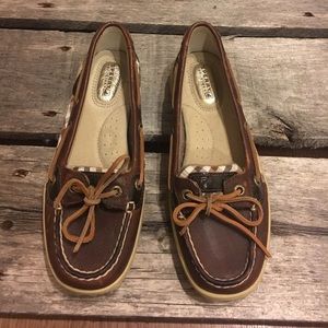 Sperrys  top sider shoes