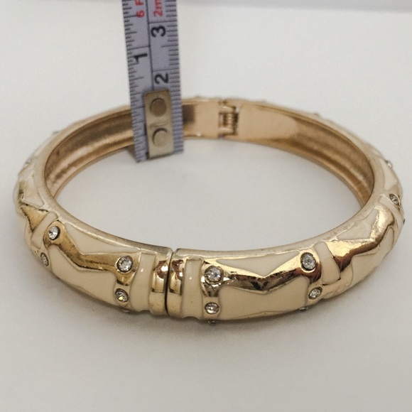 🌷🎉HP🎉SEQUIN Brand Hinge Enamel Bangle - Picture 7 of 8