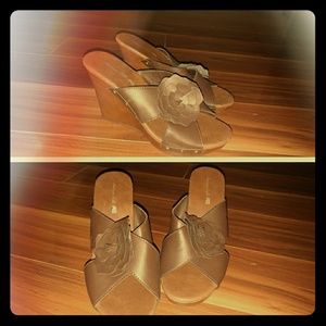 American eagle brown wedges (size 7.5)