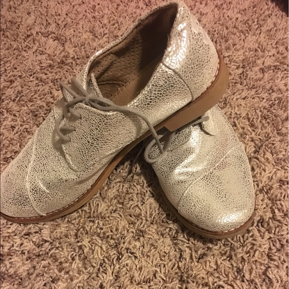 Silver saddle shoes