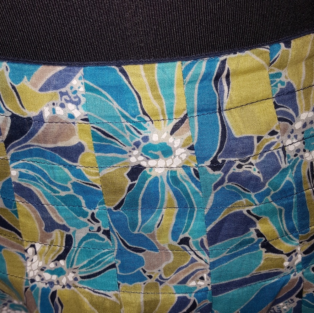 Skirt - Picture 2 of 3