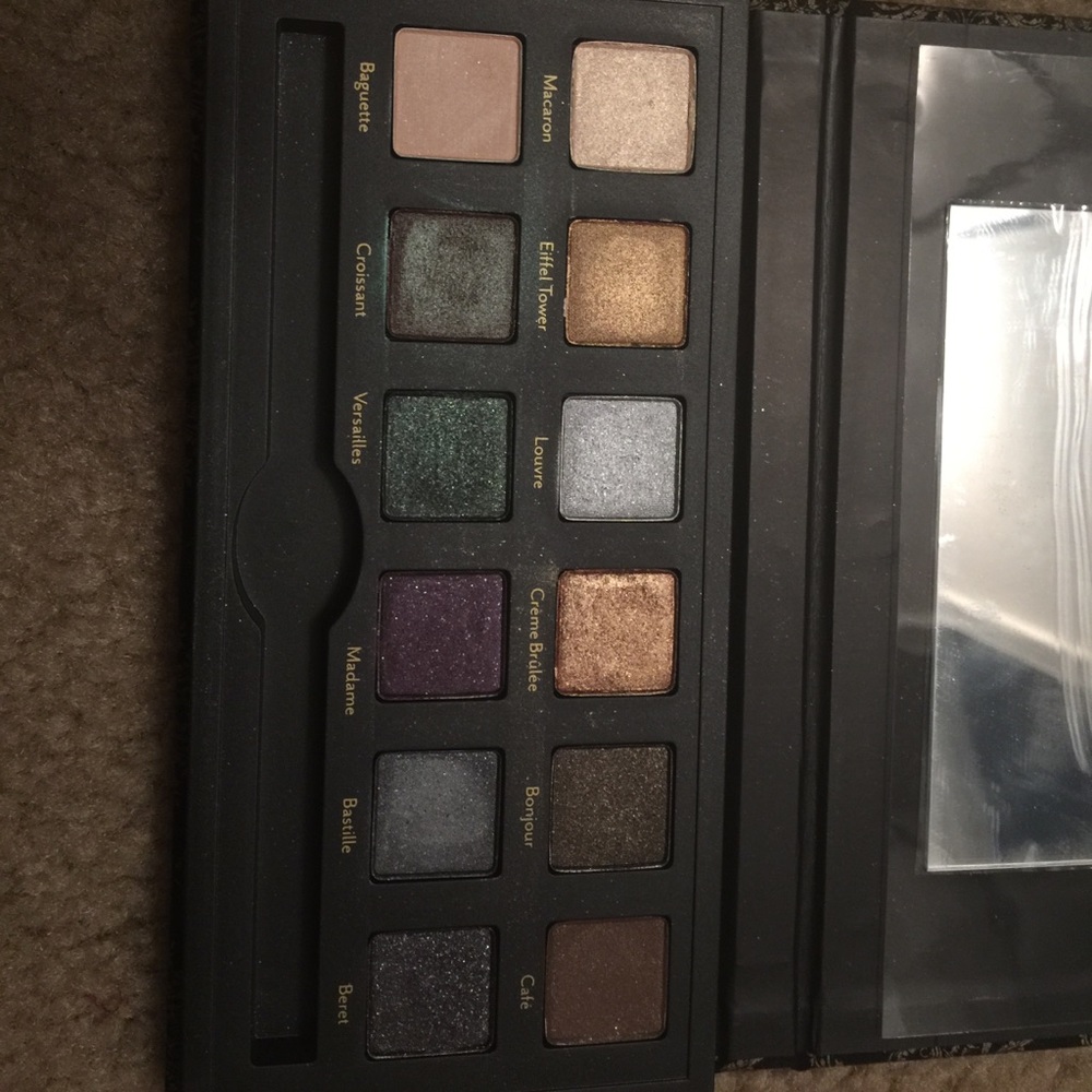 Cargo Eyeshadow Palette