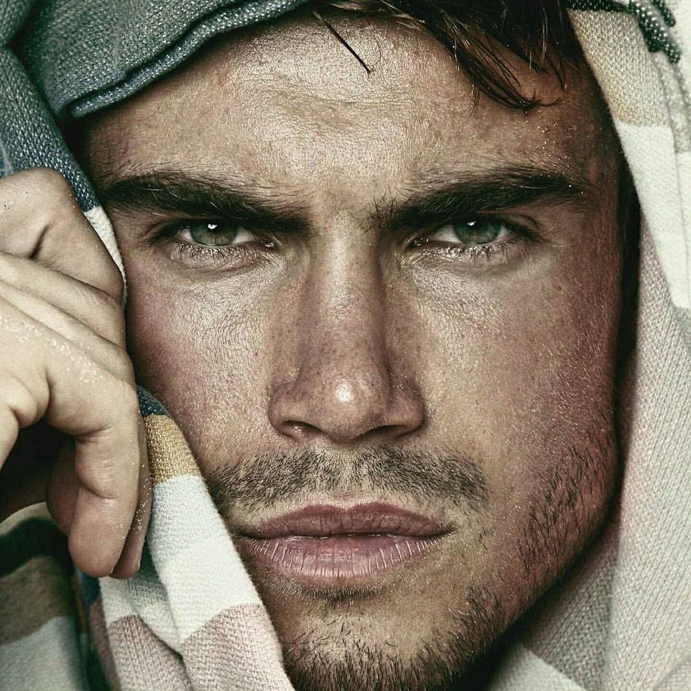 Meet your Posher, Alexander