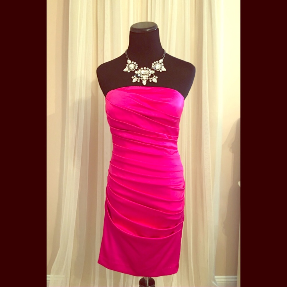 CACHE Hot Pink Strapless Cocktail Dress