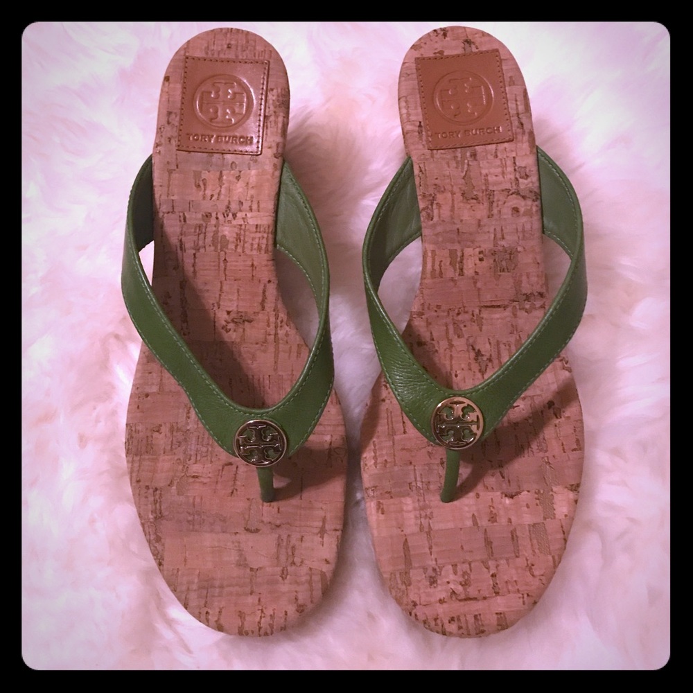 Tory Burch green leather cork style thongs NWOT