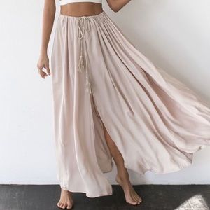 NWT- AGAINST THE TIDES MAXI SKIRT BEIGE