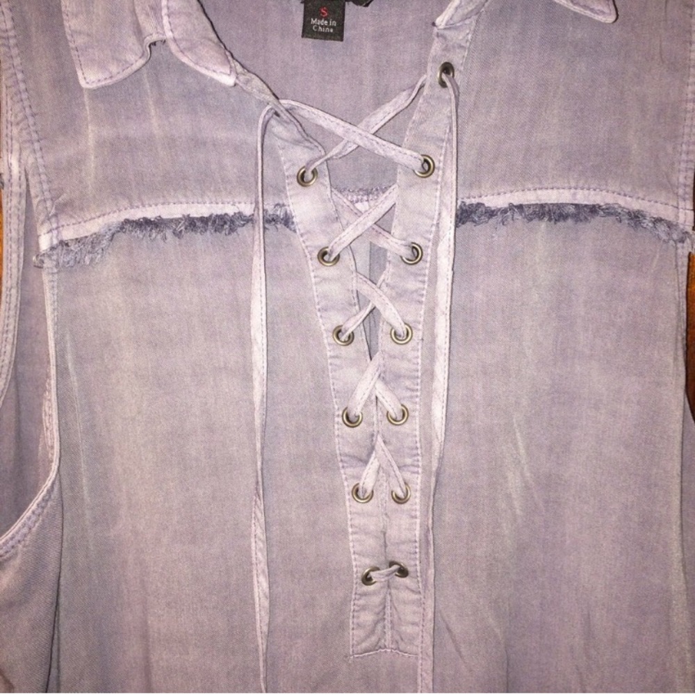 Rock n Republic lace up shirt