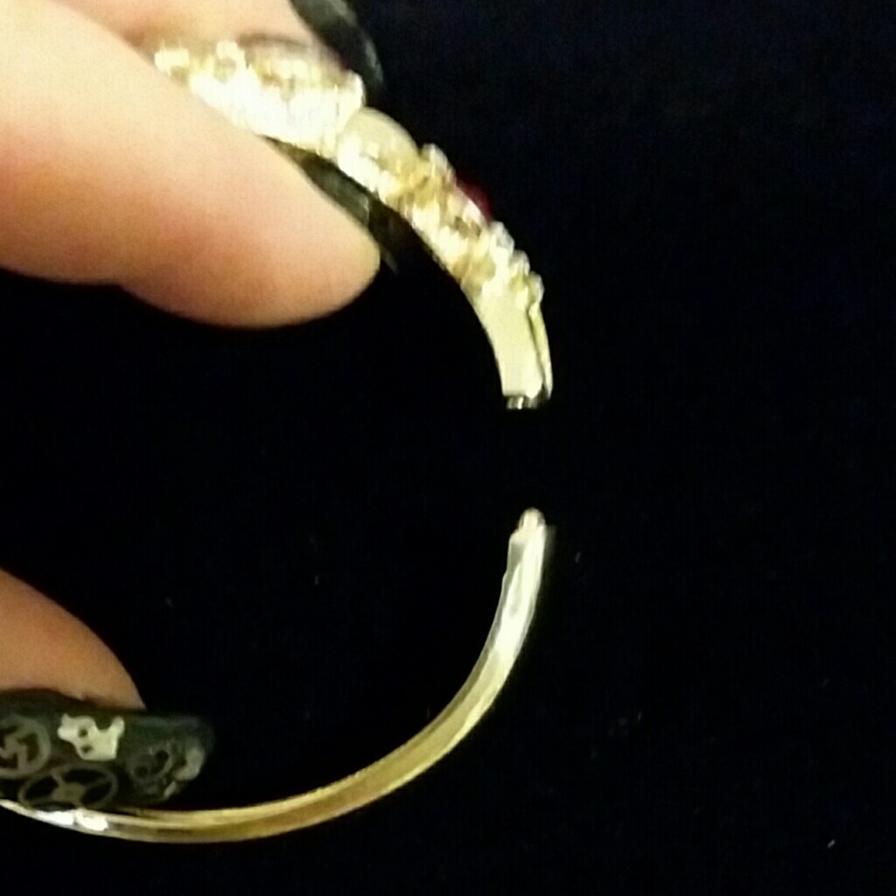 Rhinestone Bangle watch - Picture 5 of 5
