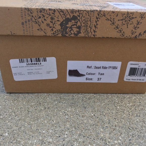 ❌SOLD❌NWB Free People Desert Rider Tan Booties - Picture 3 of 8
