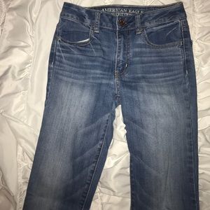 American Eagle light wash high rise jeans :)!