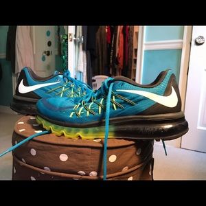 NEVER WORN NIKE AIR MAX SNEAKERS BLUE GREEN
