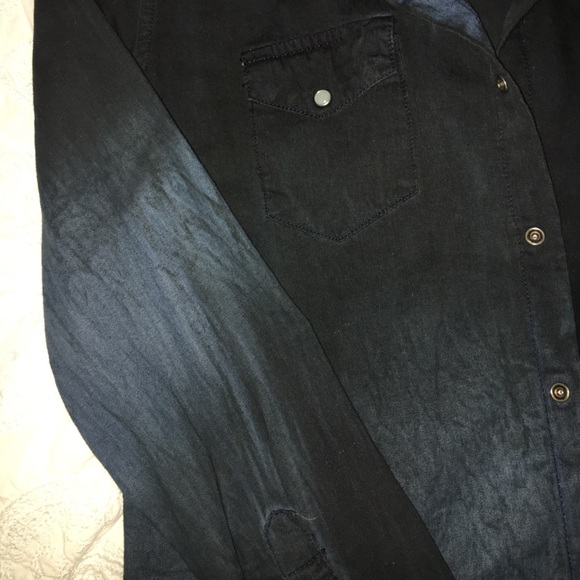 LF x Carmar Denim/Chambray Top 💙💙💙 - Picture 3 of 7