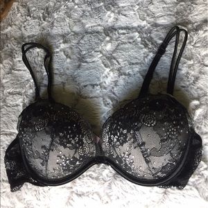 Victoria's Secret Push-up Bra -- 34B