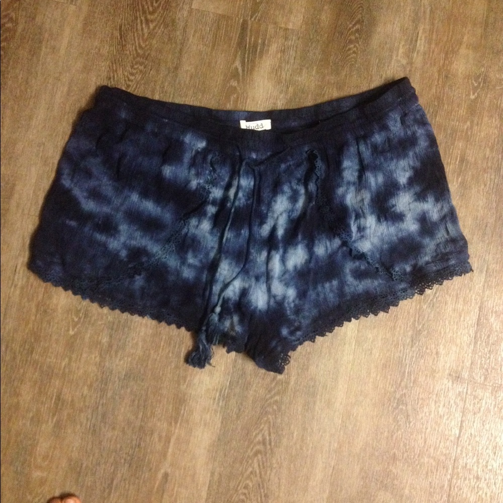 Tye dye flowy shorts
