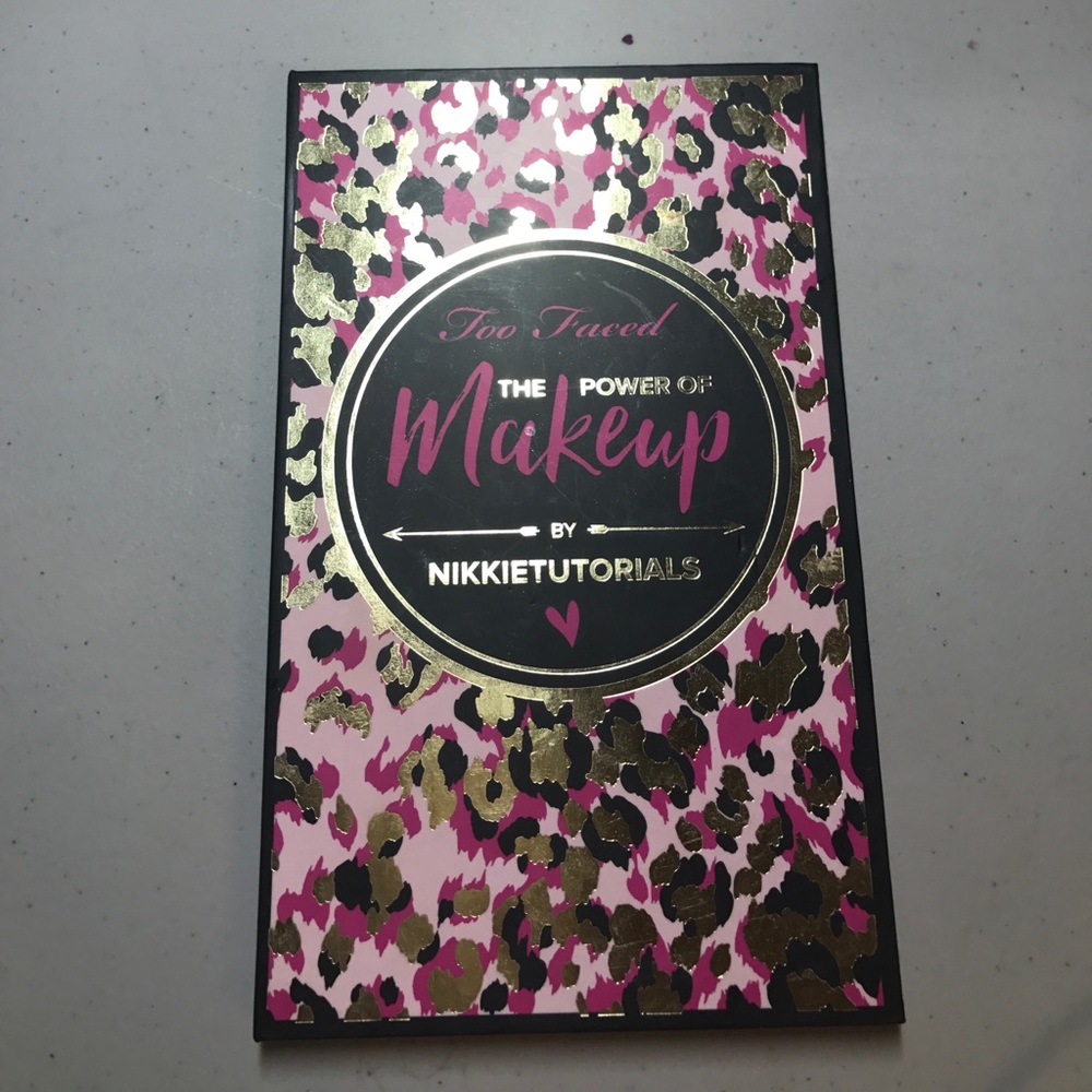 Too Faced The Power of Makeup by Nikkietutorials