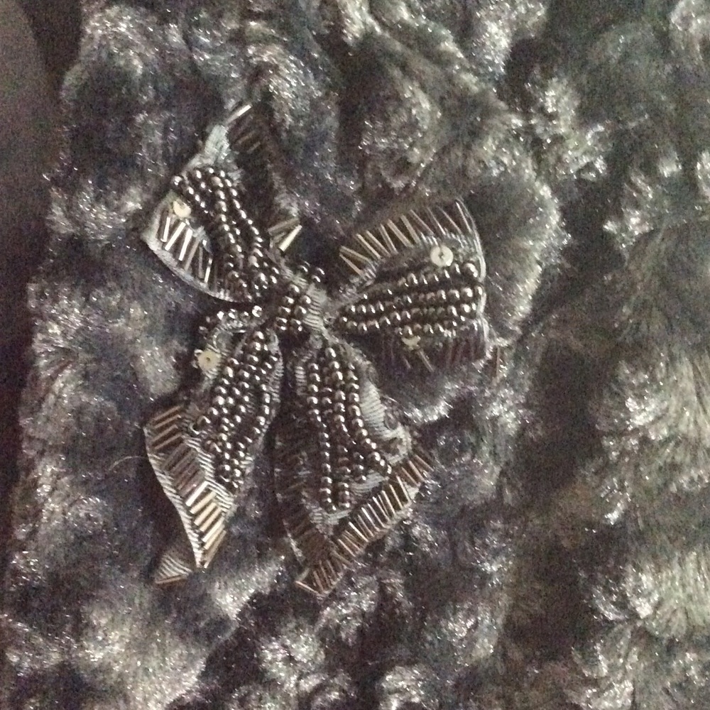 Pretty shrug, faux fur - Picture 4 of 6