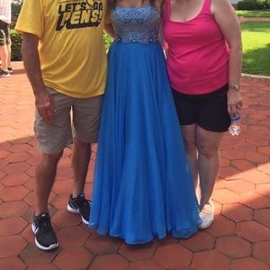 Sherri Hill Prom Dress