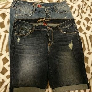Bundle of 2 Arizona Distressed Shorts