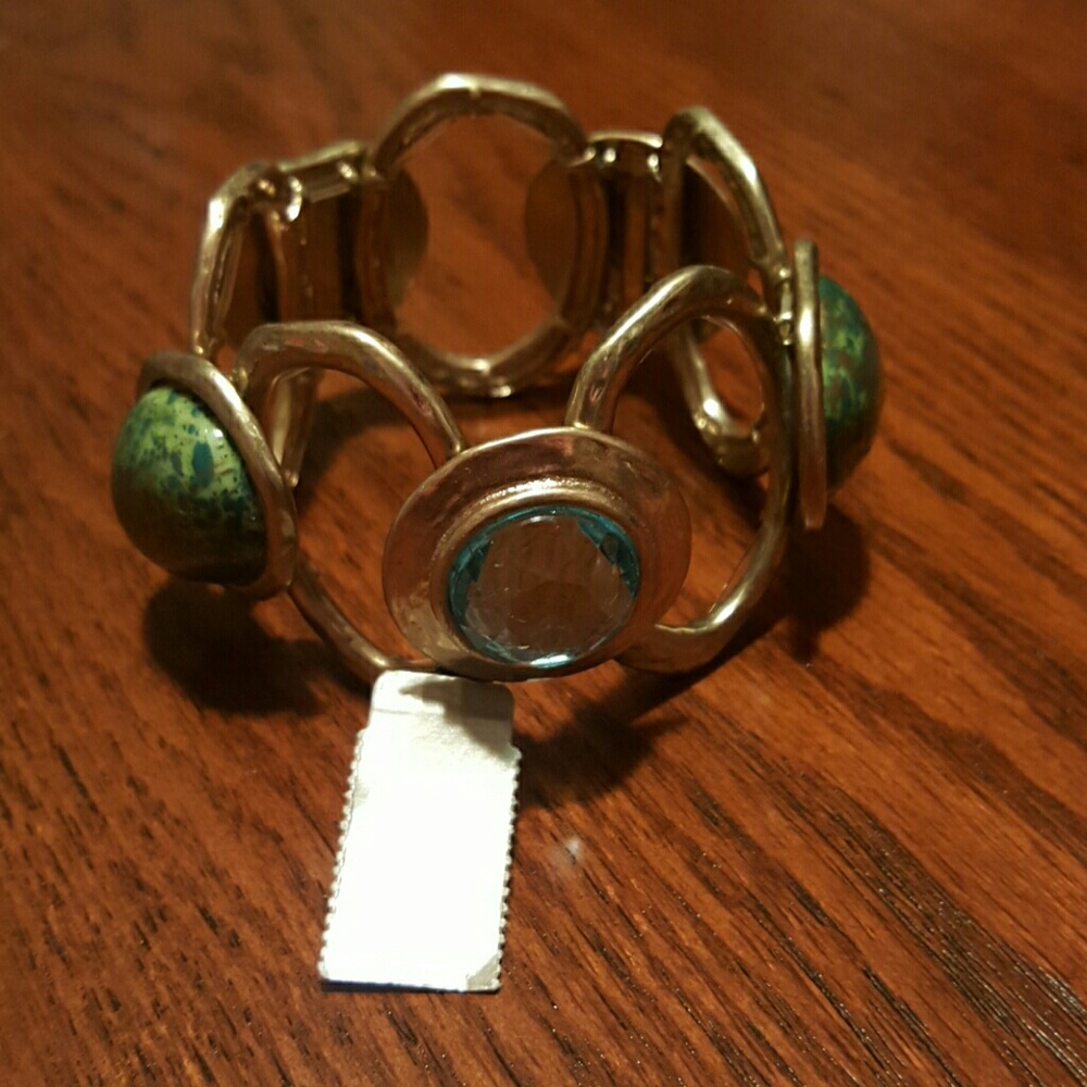 Chico's stretch bracelet NEW!!