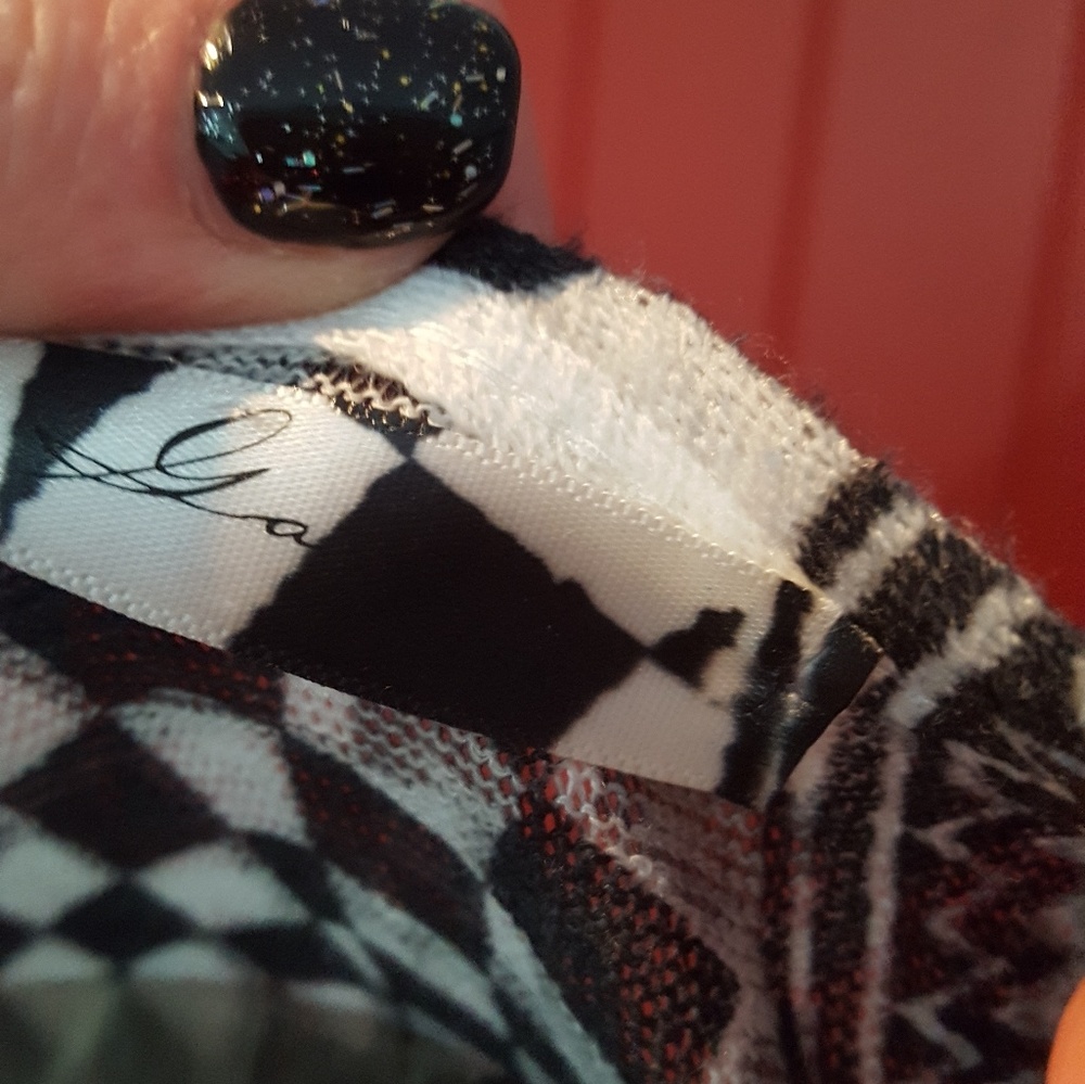 Top - Picture 3 of 3