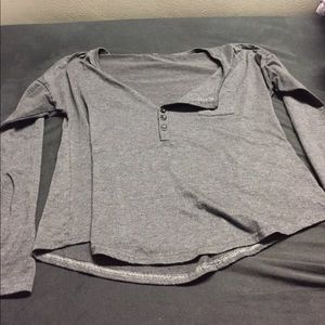 Crop long sleeve t