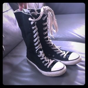 Knee high black Converse! GUC