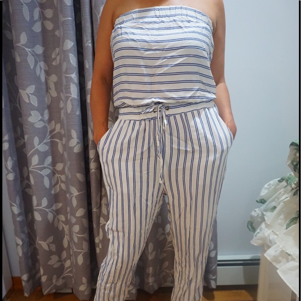 ✨BLUE & WHITE SUMMER JUMPSUIT✨