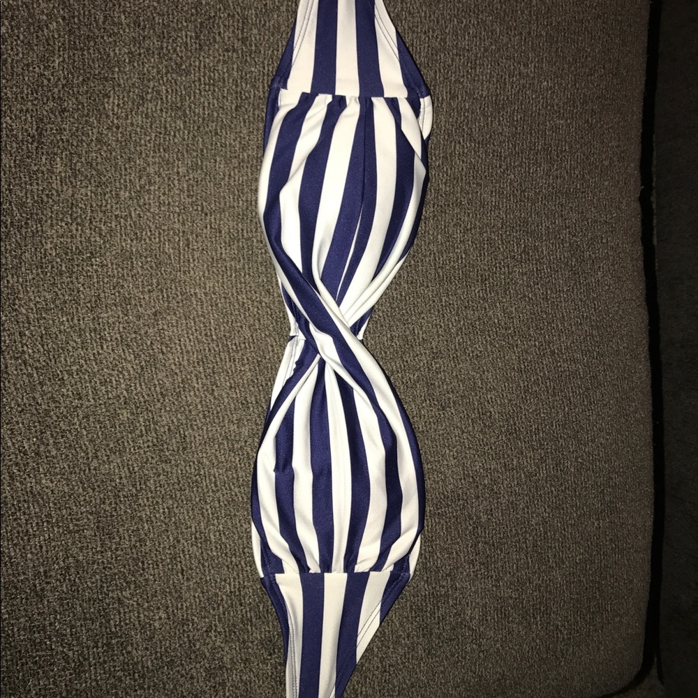 Swimming suit top