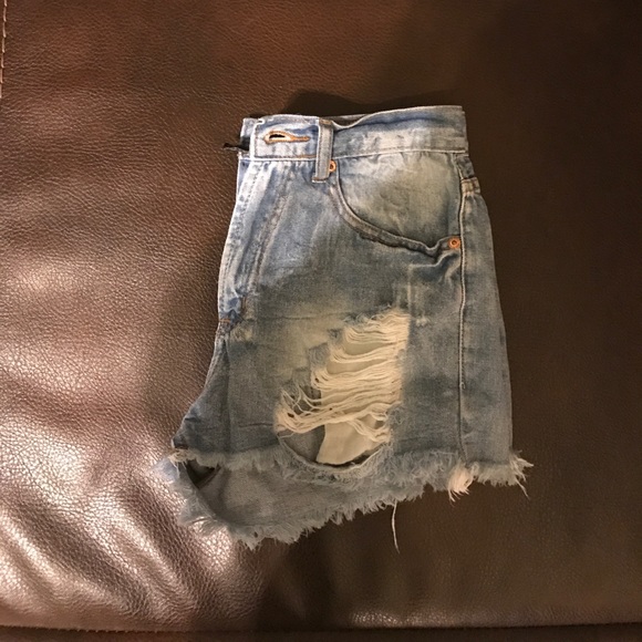 Hi rise Forever 21 Shorts - Picture 2 of 3