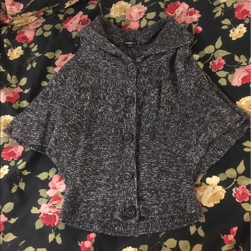 Kensie Woven sweater with hood