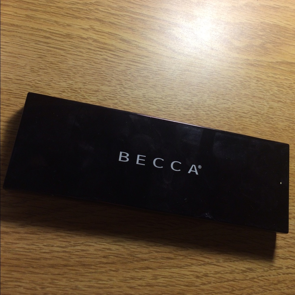 Becca Ombré Rouge Eye Palette