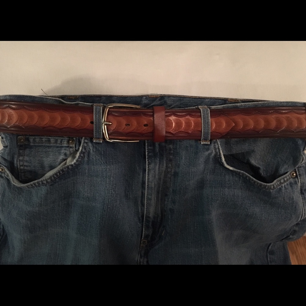 Custom handmade western style Mens 38 belt