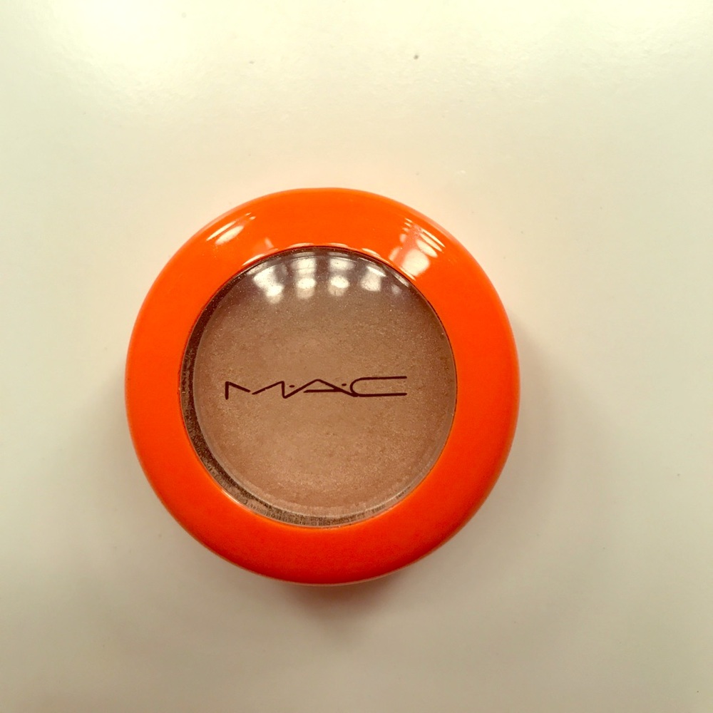 MAC Neo Sci-Fi "Femme-Fi" Eyeshadow LE