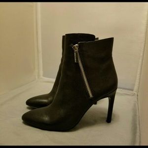 Vince camuto booties