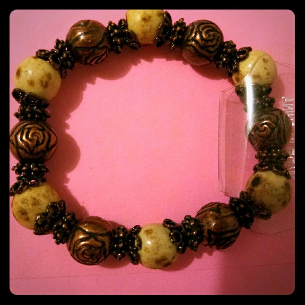Beautiful bronze carved rose & wood bead bracelet