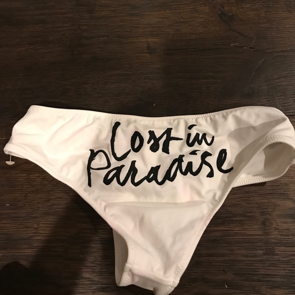 ADORABLE "Lost in paradise" swim bottoms