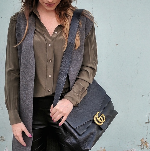 SOLD! GUCCI GG MARMONT LEATHER SHOULDER BAG - Picture 2 of 6