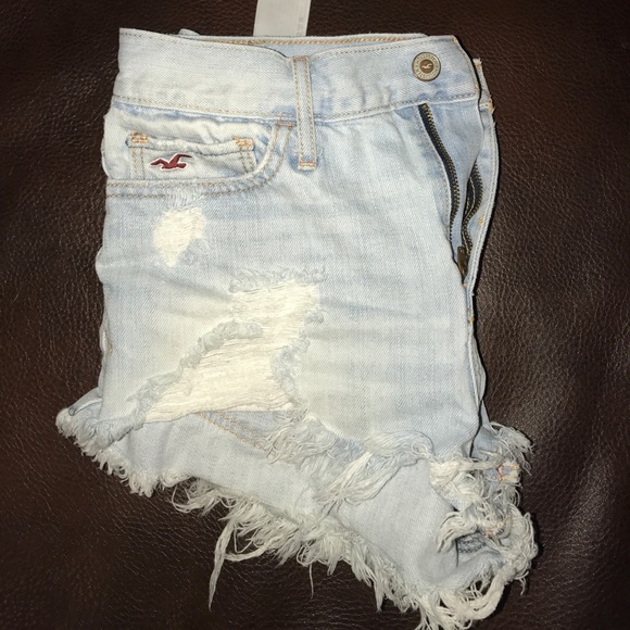 Hollister Shorts - Picture 3 of 3