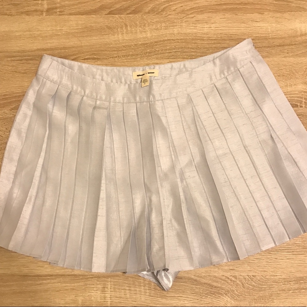 silence + noise • Pleated Shorts