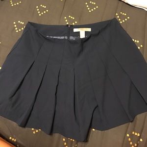 Forever 21 • Pleated Shorts