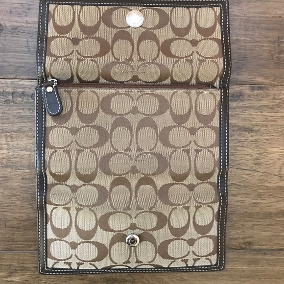 Authentic Coach Wallet - Picture 5 of 5