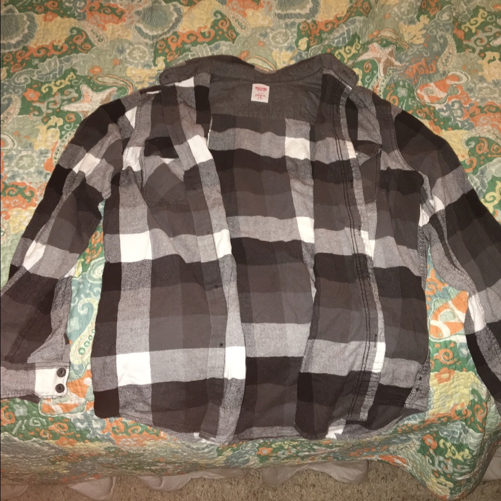 Grunge Black and white flannel