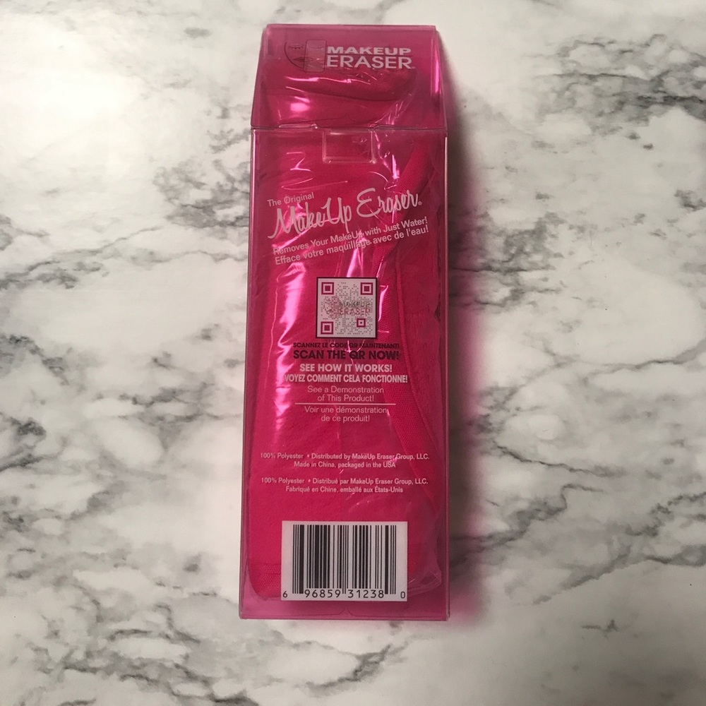 The Original Makeup Eraser - Picture 3 of 4