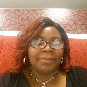 Meet your Posher, Yolanda