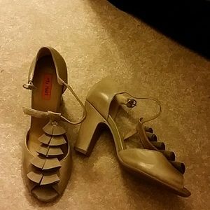 Miz Mooz tstrap dark tan shoes