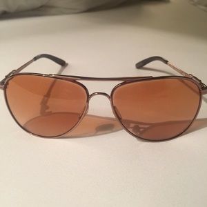 Daisy Chain Rose Gold Oakley Aviators