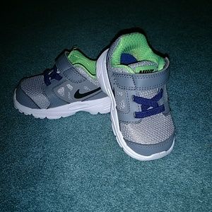 Nike's (size 4t)