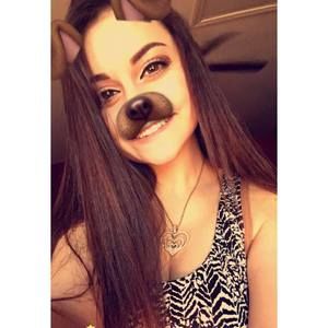 Meet your Posher, Chanel