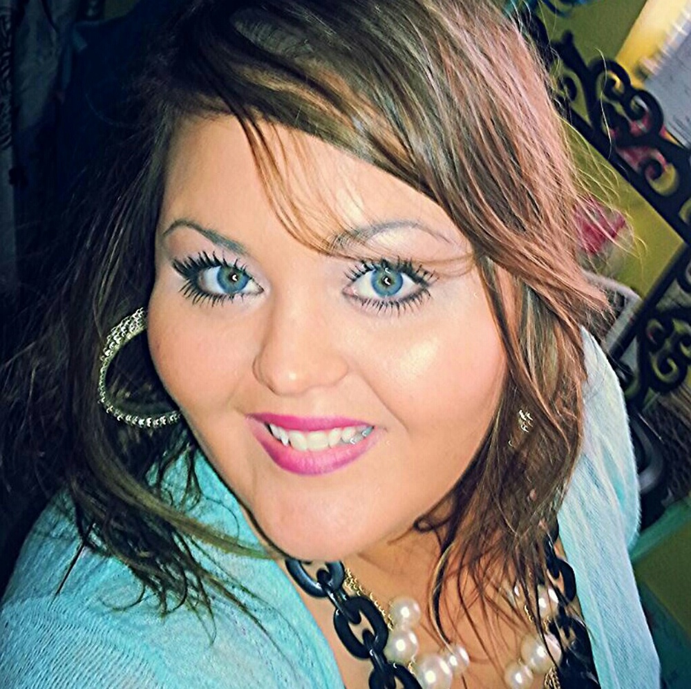 Meet your Posher, Shaina